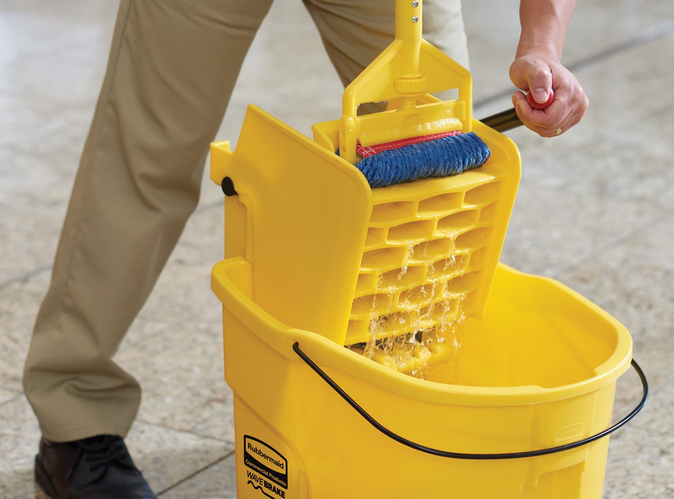 Rubbermaid Commercial Products Launches New Floor Mops Bucket